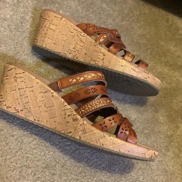 Skechers Cali Wedged Sandals - Picture 5 of 7